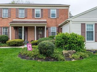 56 Ashlea Gdns, New Holland, PA 17557