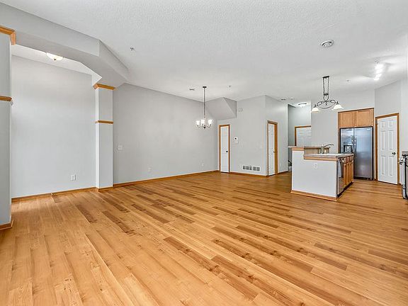 5th image of 11780 Vermillion St NE Unit E