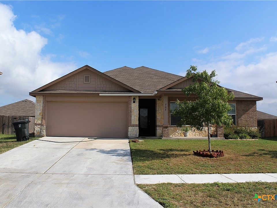 1st image of 707 W Vega Ln