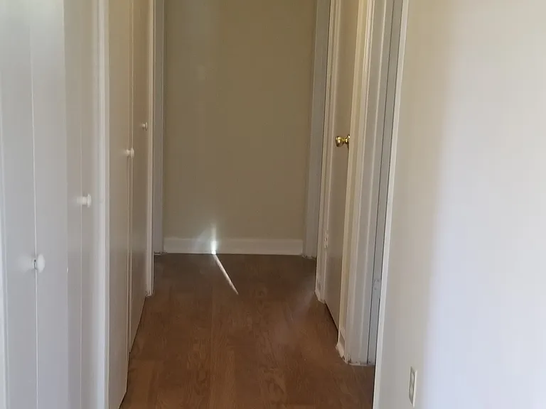 1714 Riverside Ct NE — Photo 10