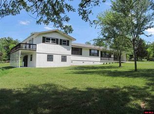607 S 6th St, Flippin, AR 72634