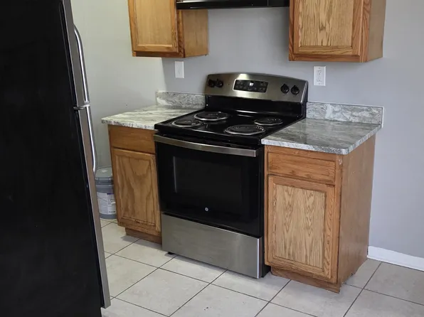 804 E 28th St, Wilmington, DE 19802