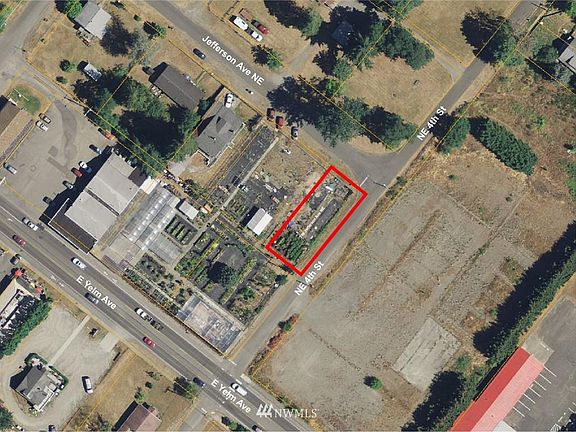 3rd image of 309 Jefferson Ave NE