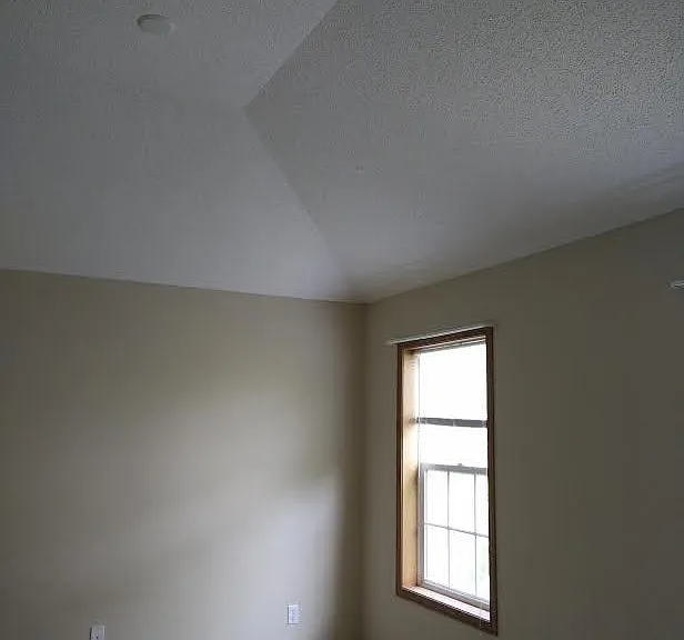 15379 Foliage Ave — Photo 8