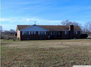 542 Mitchell Dr, Boaz, AL 35957