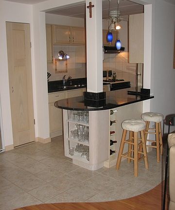 4th image of 2531 Thatcher Ave APT 2C