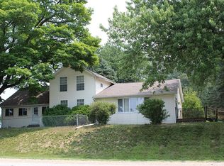 2151 S M 140, Benton Harbor, MI 49022