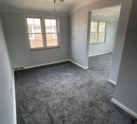 2nd image of 2666 Kenwood Blvd #6