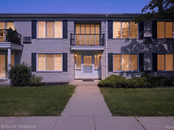 100 W Hickory Grove Rd APT C6, Bloomfield Hills, MI 48304