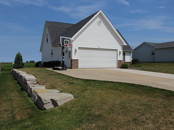 5th image of 6413 Beechwood Dr
