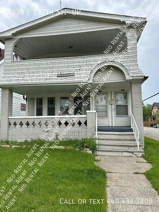 3338 E 137th St #Up photo 1