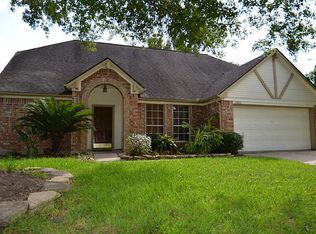 15806 Cambridge View Dr, Friendswood, TX 77546