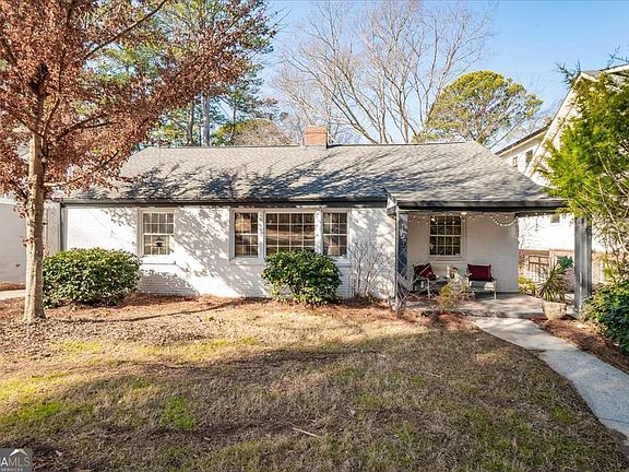 2nd image of 153 McClean St