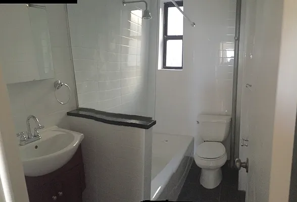 Rented by Smart NY Realty LLC | media 3