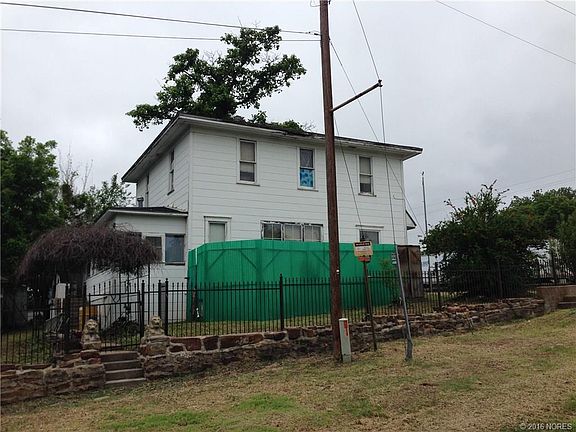 2nd image of 219 N Mississippi Ave