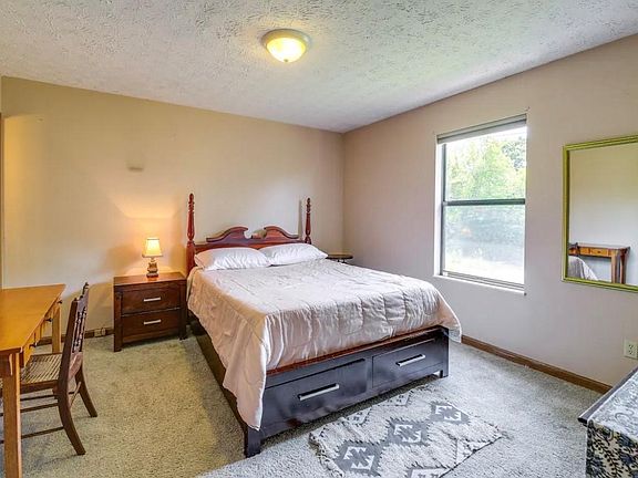 4th image of 5203 Montwood Dr