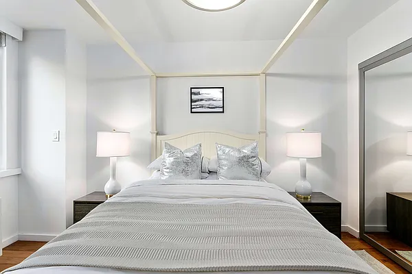 Rented by Compass | media 9