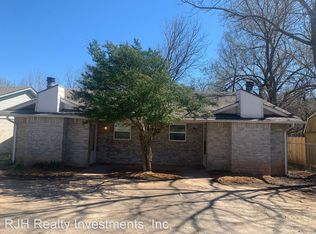 307 S 6th St #B, Noble, OK 73068