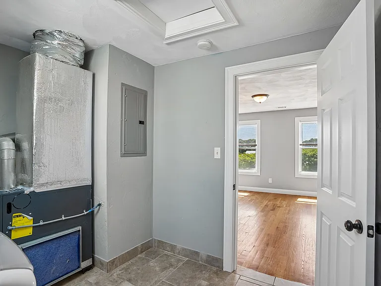 9 Porter St #3 — Photo 6
