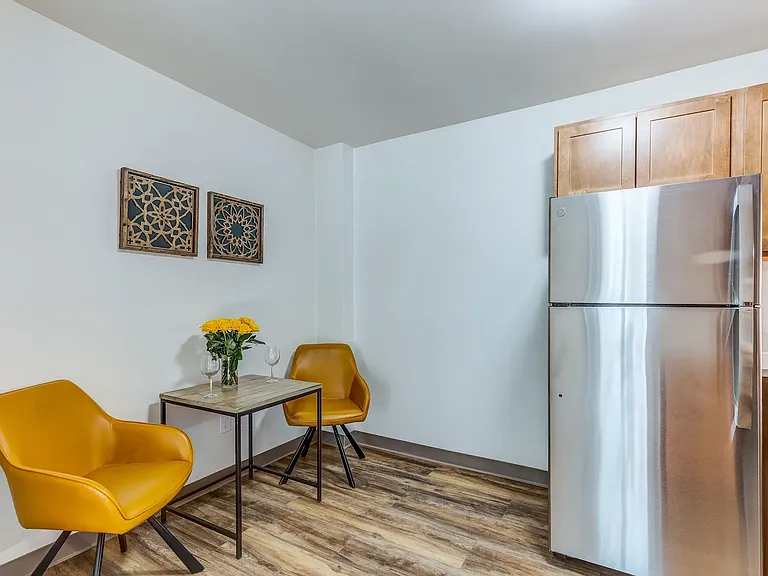 Greenbrook Apartments — Photo 7