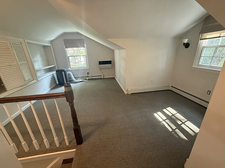 21 Westbank Rd — Photo 17