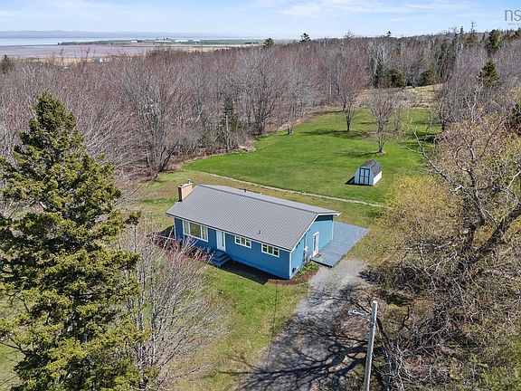 5th image of 544 Lake Rd