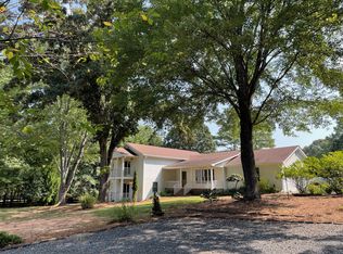 5074 Meadowbrook Cir, Suwanee, GA 30024
