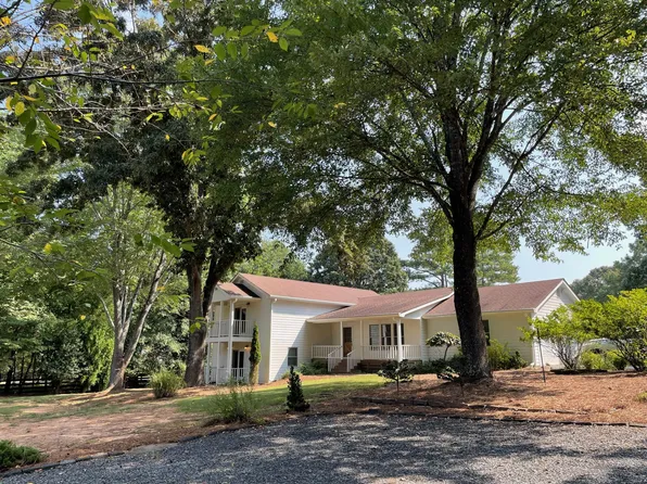 5074 Meadowbrook Cir, Suwanee, GA 30024