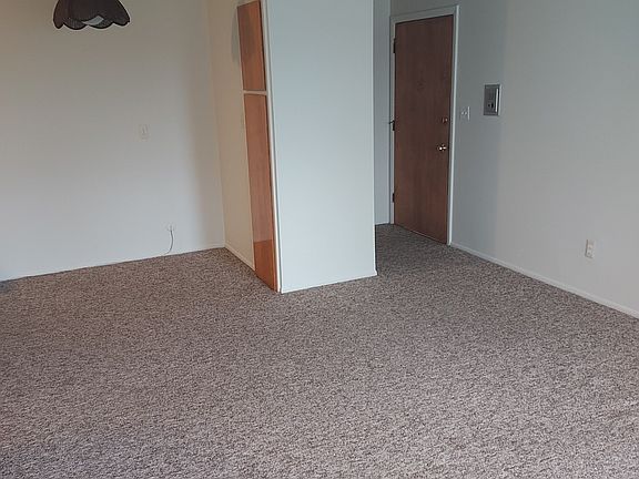 5th image of 7169 Polk St #304