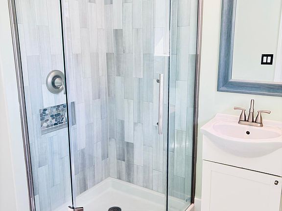 2nd image of 2144 Ronald Ln
