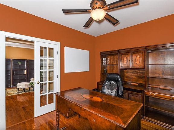 5th image of 7213 Swanhaven Dr