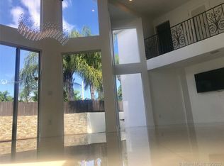 20655 NE 25th Pl, Miami, FL 33180