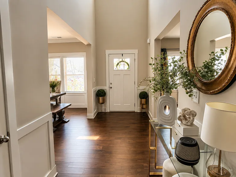 4853 Wellesley Dr — Photo 2