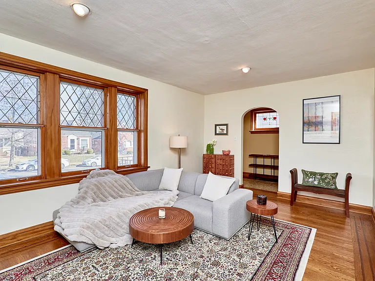 5210 Pernod Ave — Photo 7