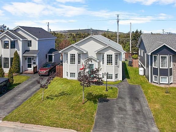 3rd image of 3 Hodder Place