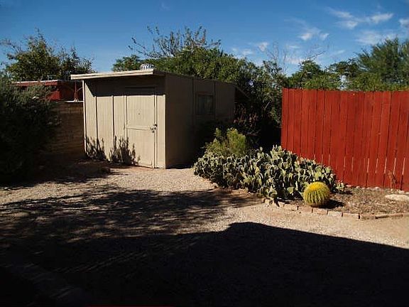 10 x 12 office wkshp bdrm