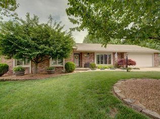 2135 E Breckenridge Pl, Springfield, MO 65804
