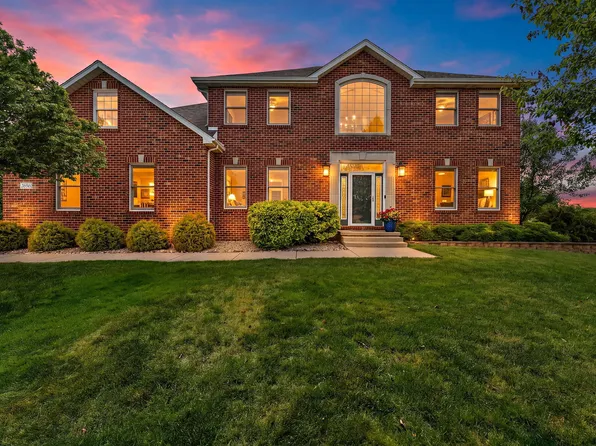 2656 Mariestad Dr, Valparaiso, IN 46385