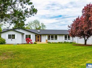 101 Wright Ln, Sequim, WA 98382