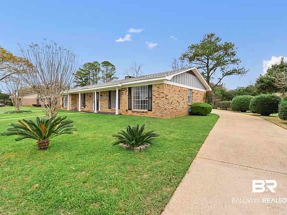3rd image of 6304 Christopher Dr N