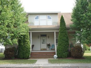 12 Avondale Dr, Ocean View, DE 19970