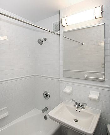 4th image of 1652 1st Ave #8L