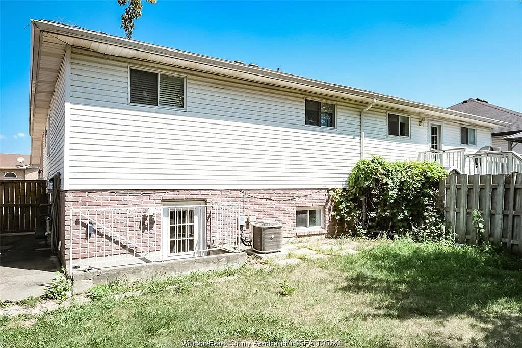 2 bed, $1,600 — Photo 3