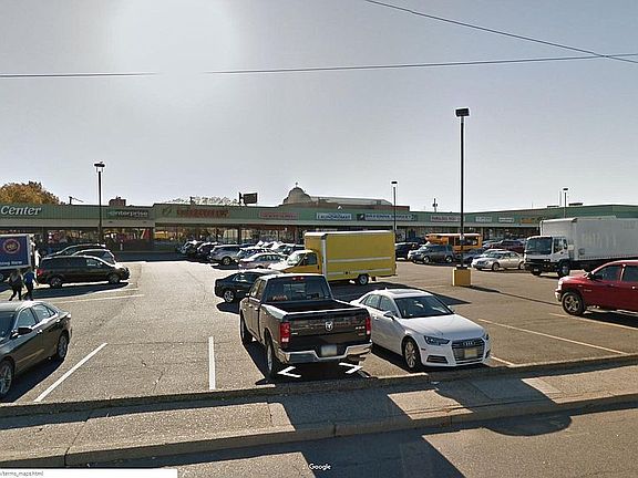 Market, Laundromat, Fast Food