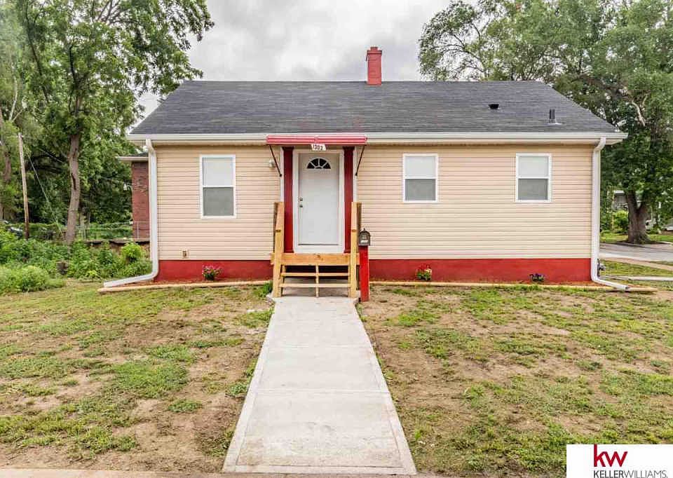 1st image of 1303 N 46th St