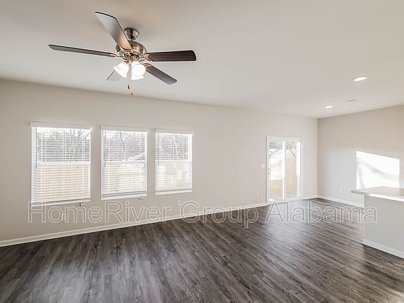 4th image of 4604 Smithfield Ln