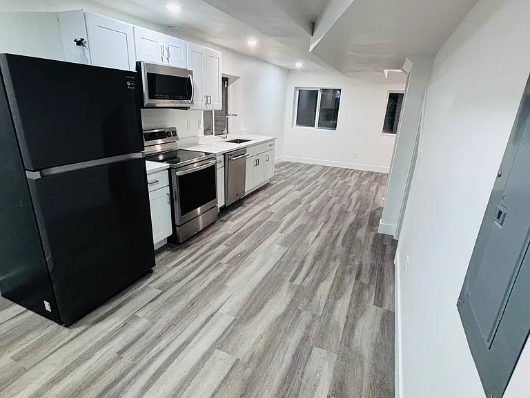 3084 S Fernbush Dr — Photo 1