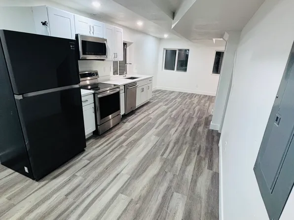 3084 S Fernbush Dr, Magna, UT 84044