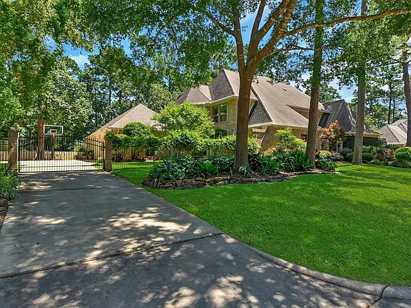 3rd image of 1410 Chestnut Grove Ln