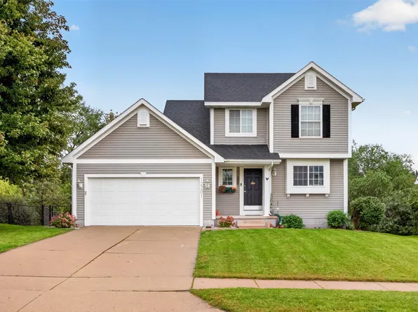 12201 Horton Ave, Urbandale, IA 50323
